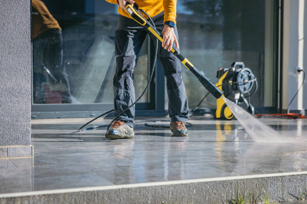 Best Gutter Cleaning  in Chouteau, OK
